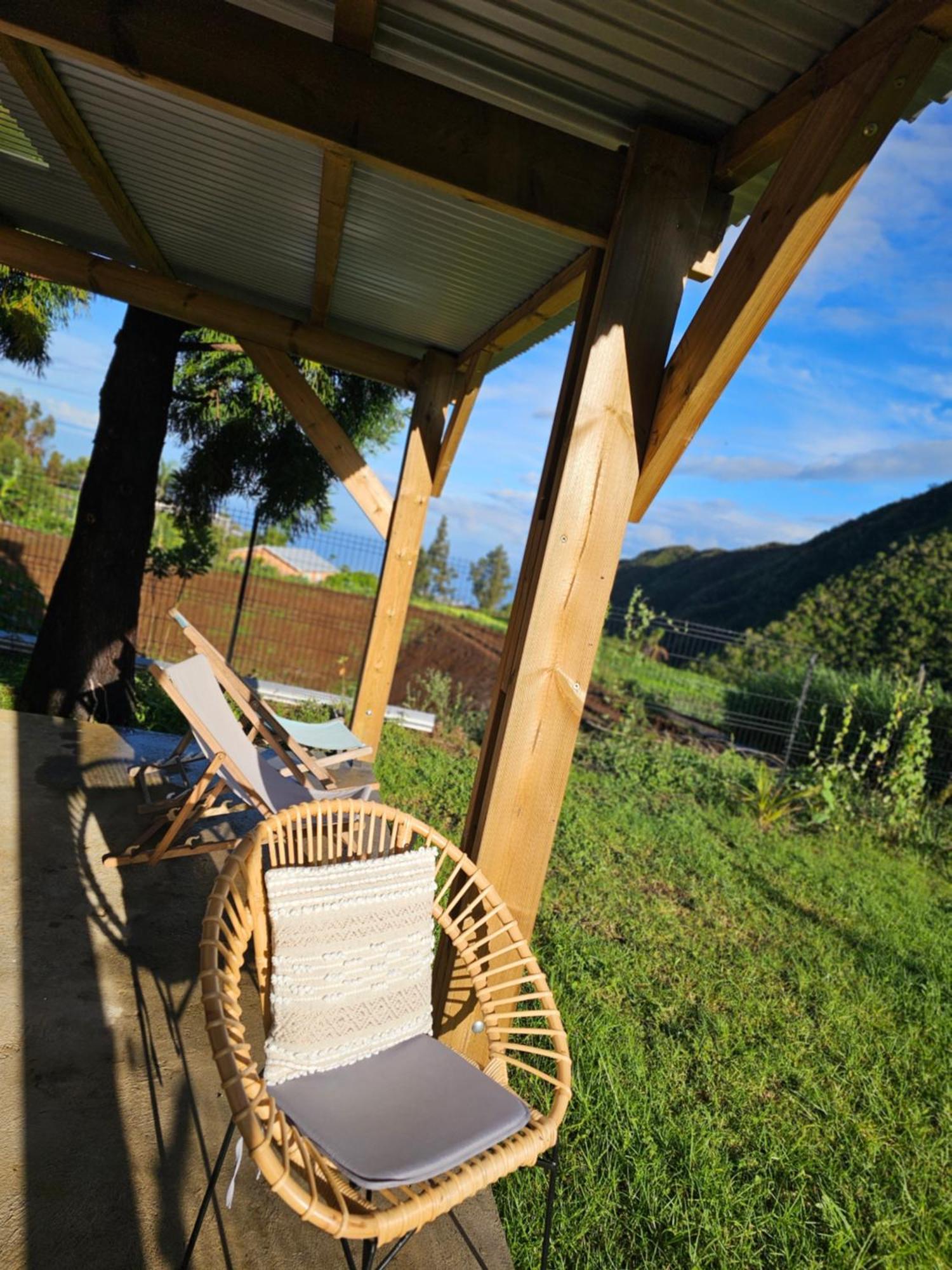 Au Coeur Des Plantations Guest House La Possession Bagian luar foto